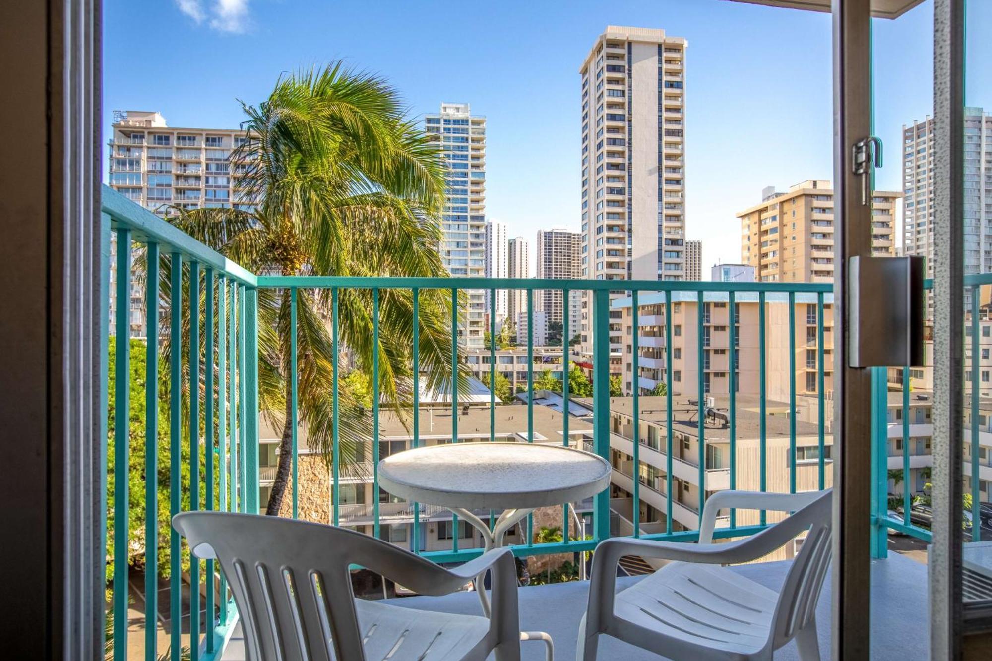 Aqua Aloha Surf Waikiki Aparthotel Exterior photo