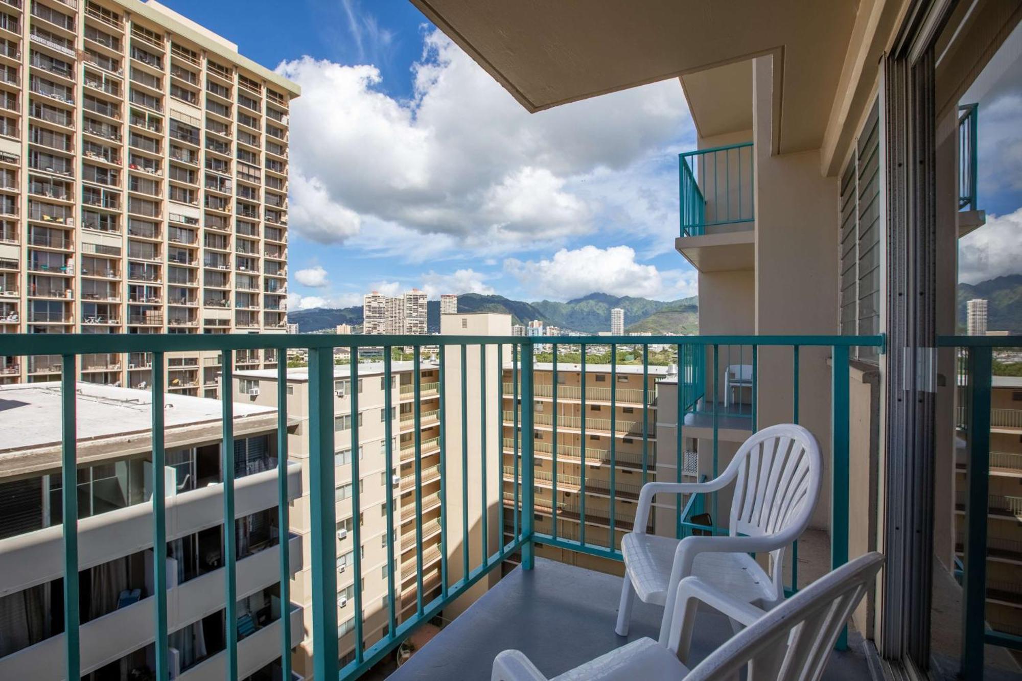 Aqua Aloha Surf Waikiki Aparthotel Exterior photo