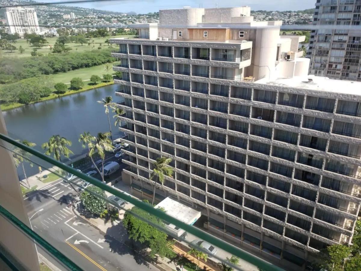 Aqua Aloha Surf Waikiki Aparthotel Exterior photo